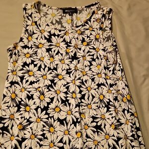 Floral Sleeveless Dress with Daisy Print